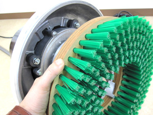 ブラシ取り付け2