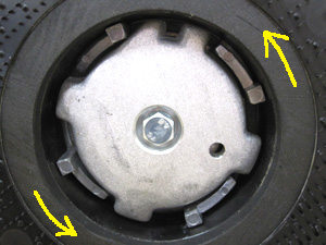 パッド取り付け3